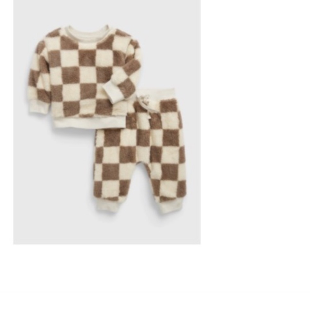 Not for sale. Looking for this and size 18-24months.